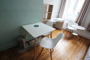 studio meublé 18m² coin repas